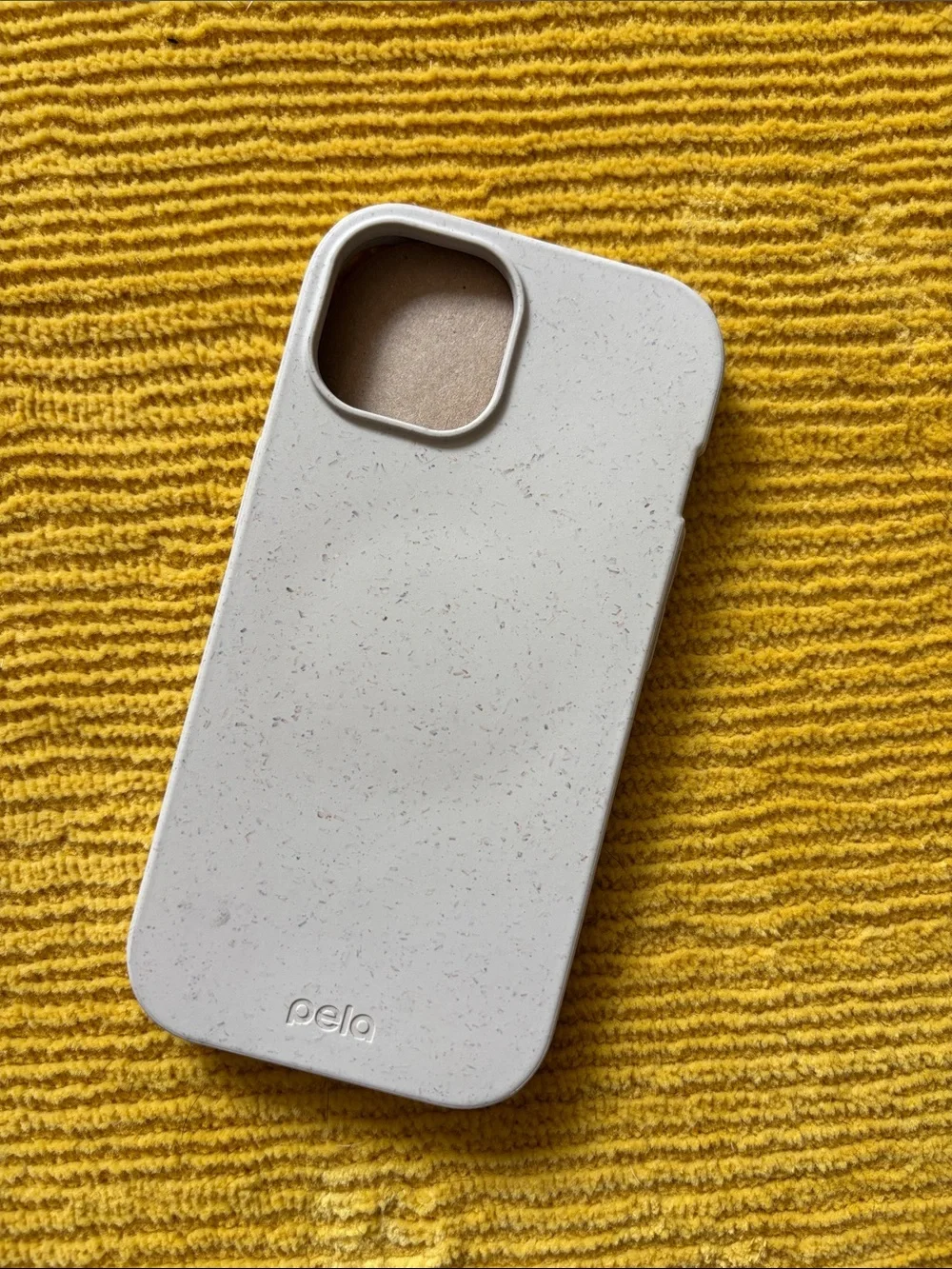 NWT pela iPhone 15 Case